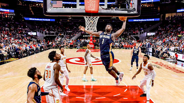 Zion Williamson dunks against the Atlanta Hawks